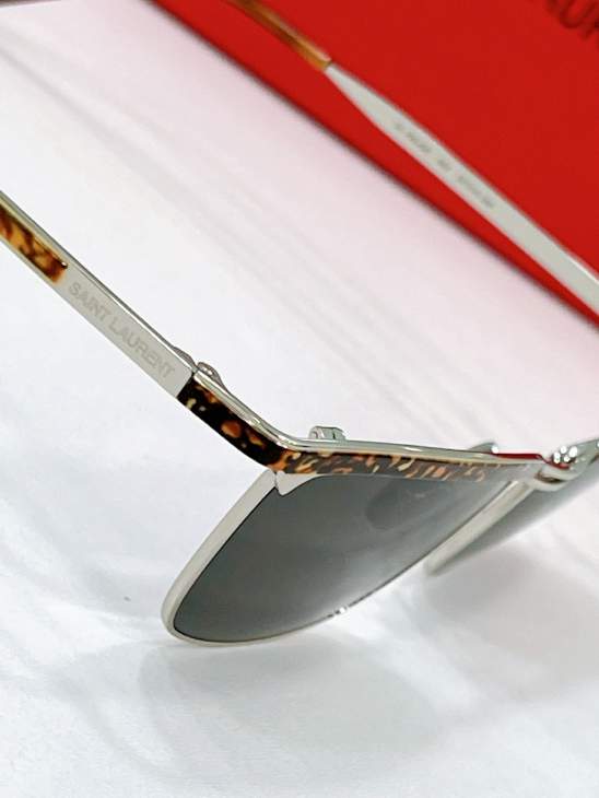Picture of Saint Laurent Sunglasses _SKUfw79163956fw
